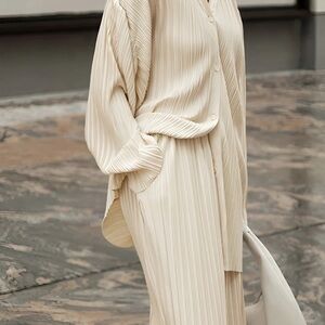 Commense Medium Oversized Leisure Pleat Pockets Two Piece Pants Set NWT$59